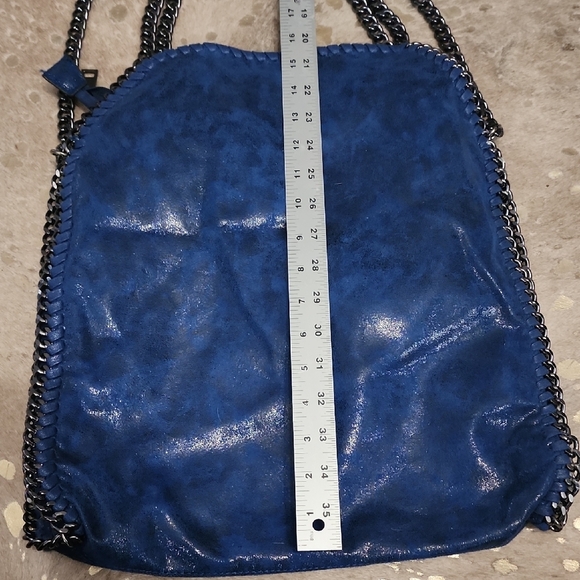 Vibrant Blue Shoulder Bag with Braided Handles - Picture 3 of 9